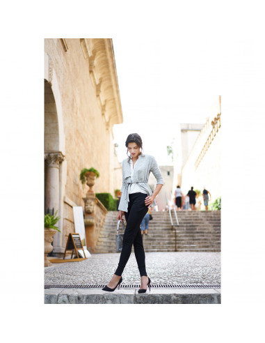 Love-Affair | Yemise schwarze Hose aus leichtem Stoff | shop.love-affair.com