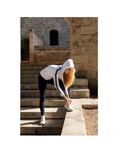 Love-Affair | Yemise schwarze Hose aus leichtem Stoff | shop.love-affair.com